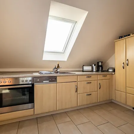 Strandstrasse 54c D 9