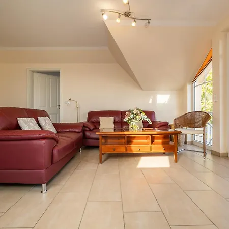 Strandstrasse 54c D 9 *